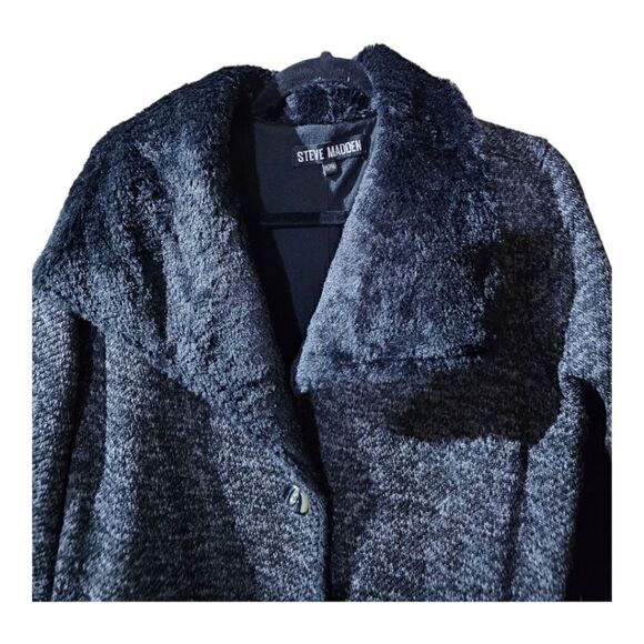 STEVE MADDEN Charcoal Heather Faux Fur Fleece‎ Button-Up Coat - Size XL - Picture 3 of 8